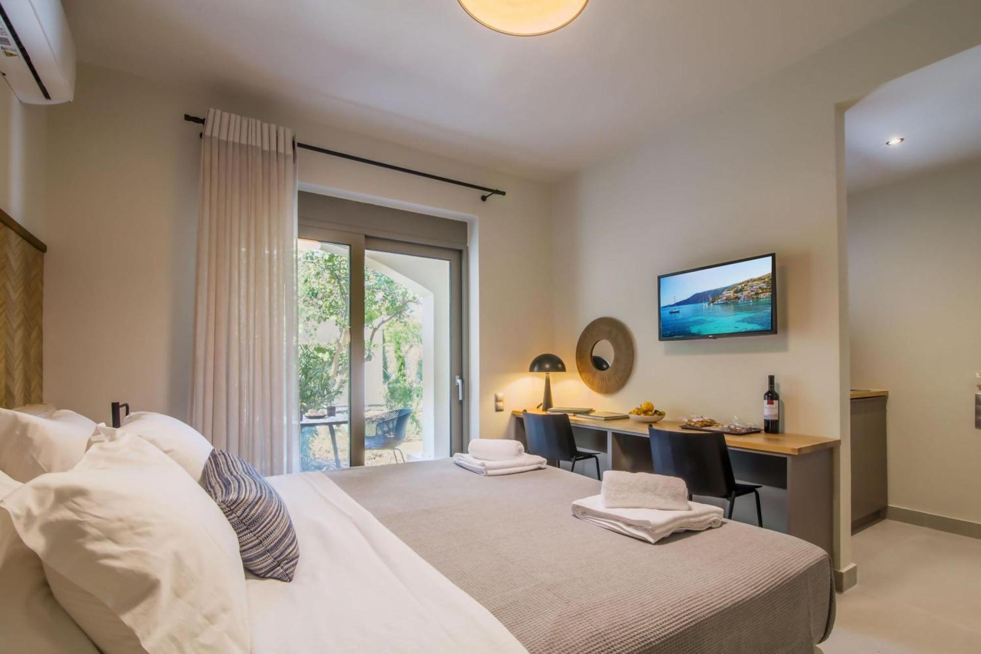 Blue Symphony Suites Apartments Nikiana Zewnętrze zdjęcie