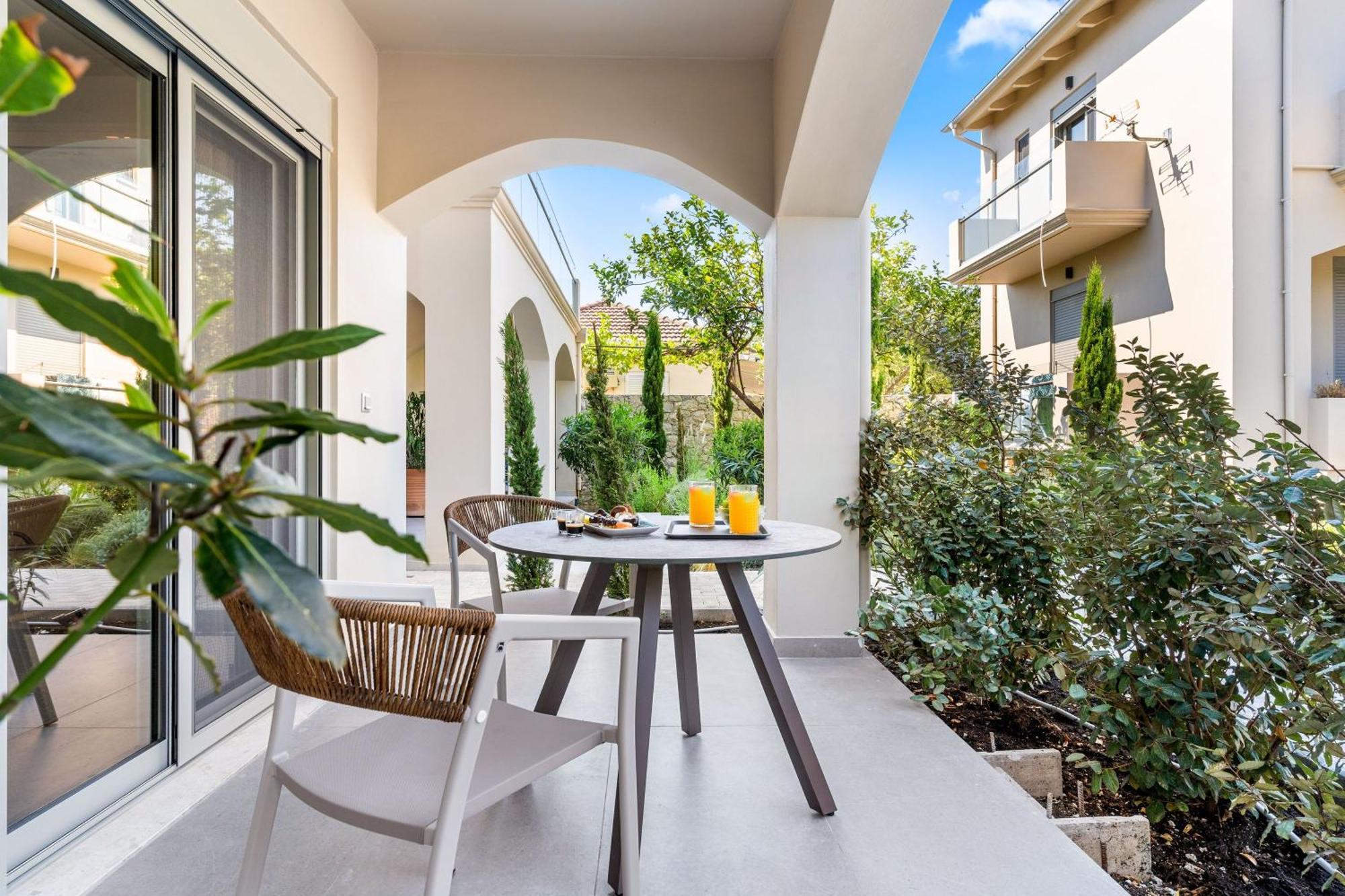 Blue Symphony Suites Apartments Nikiana Zewnętrze zdjęcie